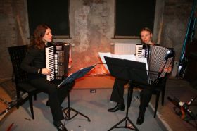 2009-04-03_Stemmerhof_duo.jpg